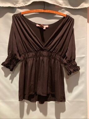 Studio M Black V-Neck Peasant-Sleeve Blouse